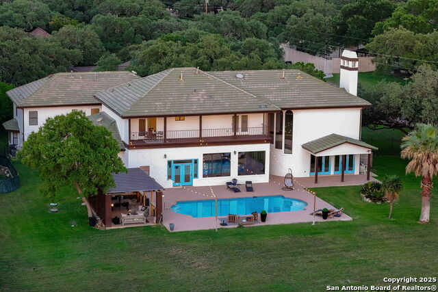 Listing photo id 96 for 625 Paseo Canada