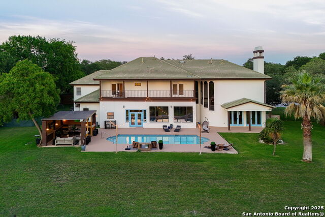 Listing photo id 97 for 625 Paseo Canada