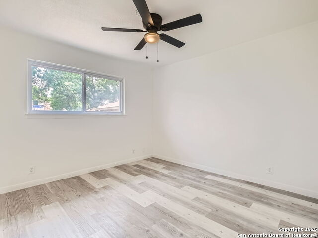 Image 5 of 11 For 513 Jeanette Dr