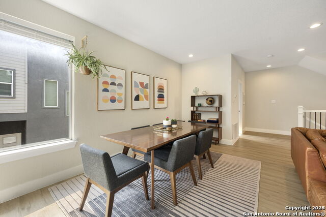 Image 10 of 29 For 1618 Lawndale #2 W