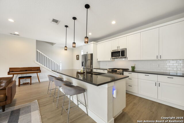 Image 14 of 29 For 1618 Lawndale #2 W