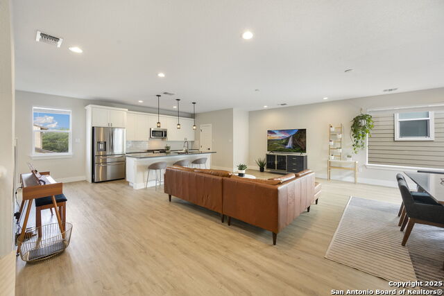 Image 16 of 29 For 1618 Lawndale #2 W