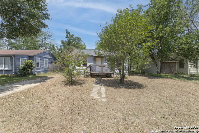 Image 4 of 24 For 511 Wright Ave