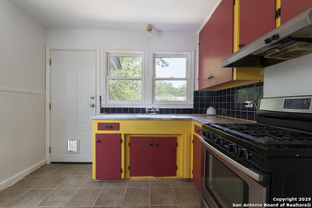 Image 8 of 24 For 511 Wright Ave