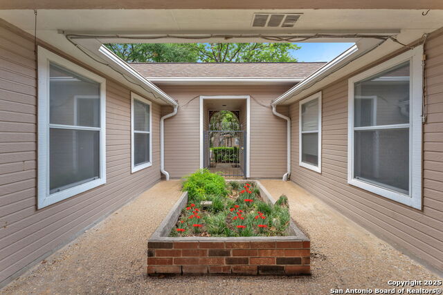 Image 8 of 44 For 3419 Pinto Pony Ln
