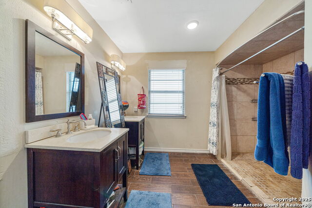 Image 20 of 34 For 6722 Chelsea Wood