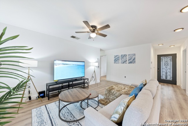 Details for 16414 Spruce Cove St, San Antonio, TX 78247