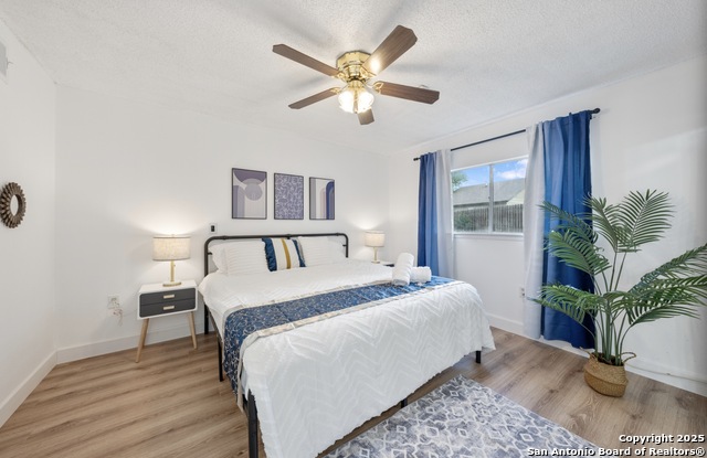 Image 11 of 17 For 16414 Spruce Cove St