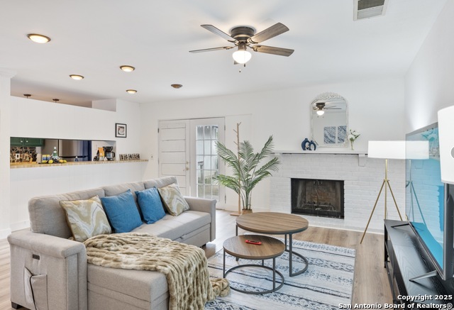 Image 2 of 17 For 16414 Spruce Cove St