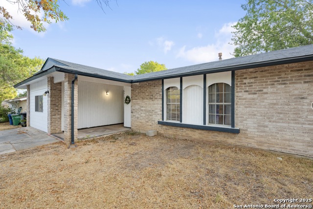 Image 7 of 17 For 16414 Spruce Cove St