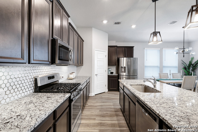 Image 6 of 33 For 2423 Olive Way