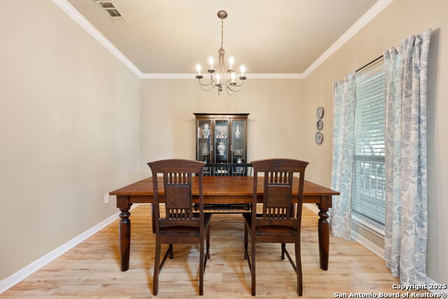 Image 11 of 30 For 102 Kendall View Dr