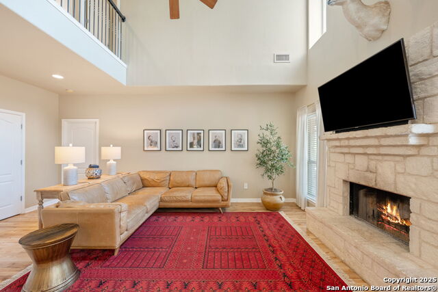 Image 12 of 30 For 102 Kendall View Dr