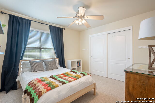 Image 20 of 30 For 102 Kendall View Dr