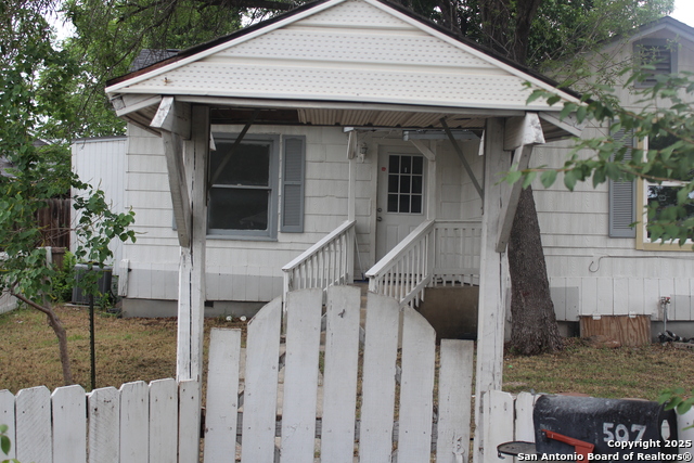 Details for 507 Gardina  , San Antonio, TX 78201