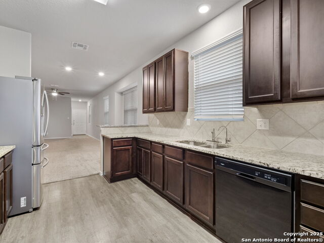 Image 9 of 24 For 10518 Green Rock