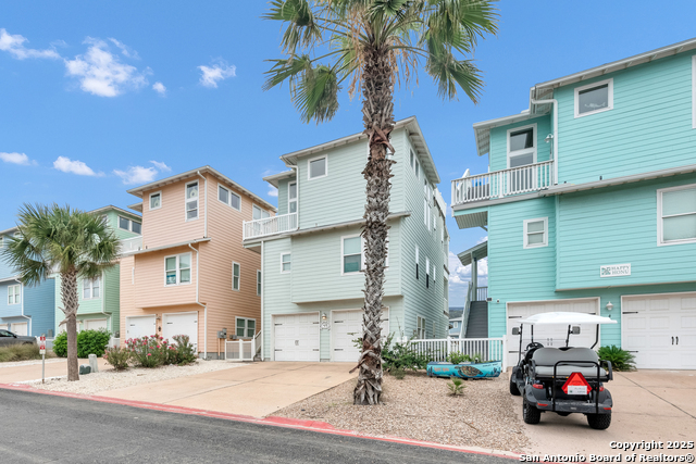 Listing photo id 1 for 2525 11th St #49 S