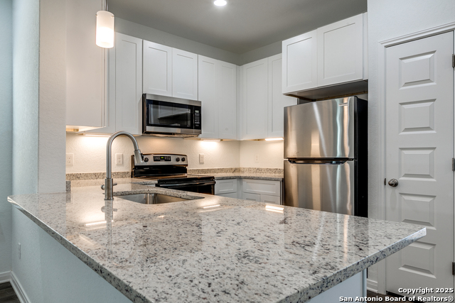 Image 12 of 25 For 6003 Shashi