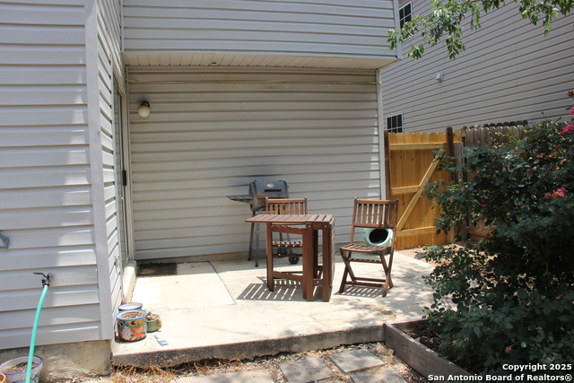 Image 23 of 25 For 39 Latrobe Post