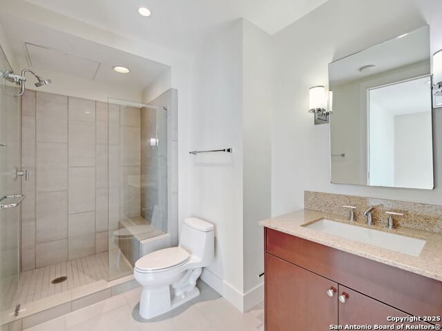 Image 17 of 26 For 610 Market E 3107