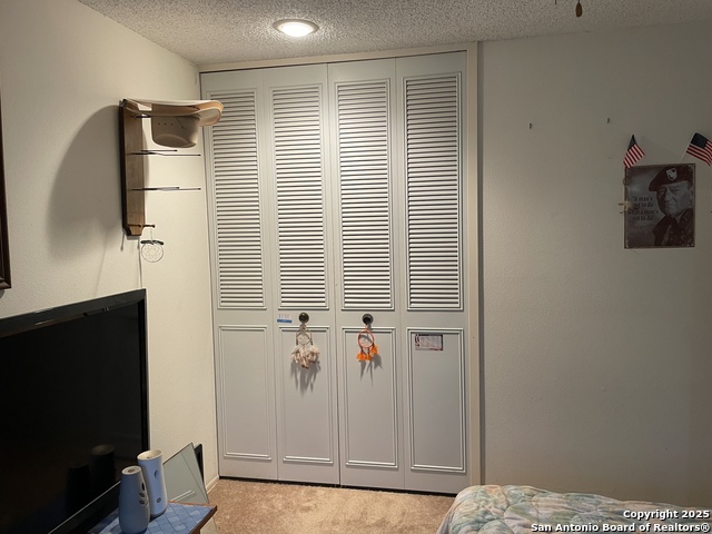 Image 13 of 38 For 6823 Whitland S