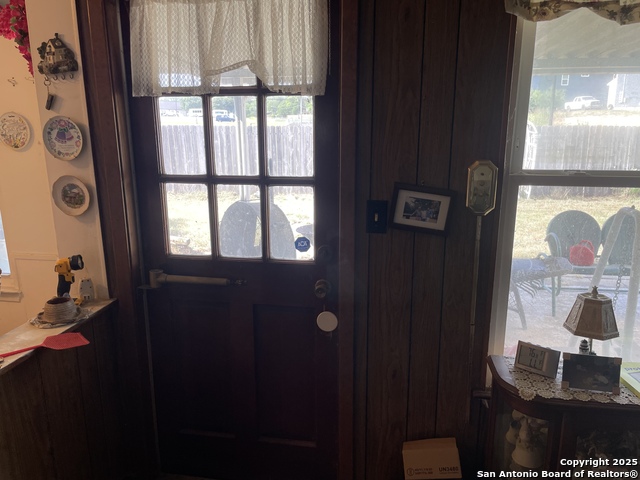 Image 15 of 38 For 6823 Whitland S