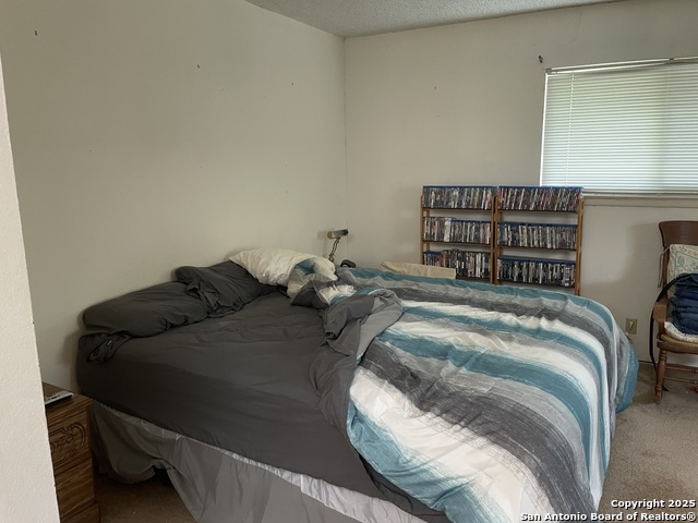 Image 17 of 38 For 6823 Whitland S
