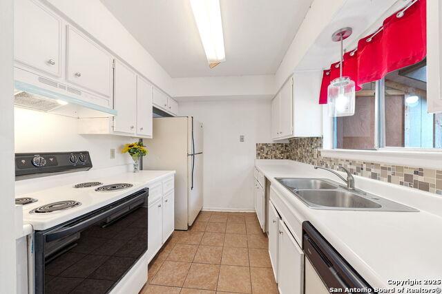 Image 10 of 34 For 9419 Powhatan  504