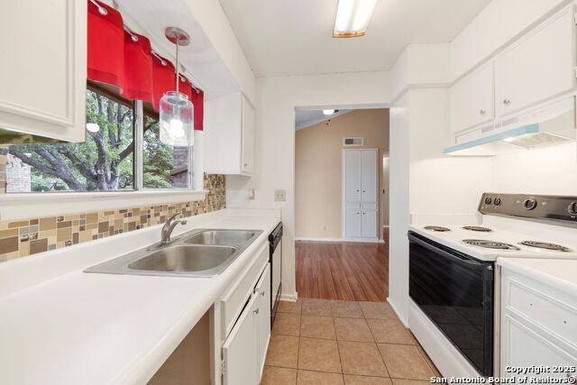 Image 11 of 34 For 9419 Powhatan  504