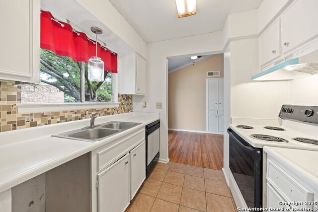 Image 12 of 34 For 9419 Powhatan  504