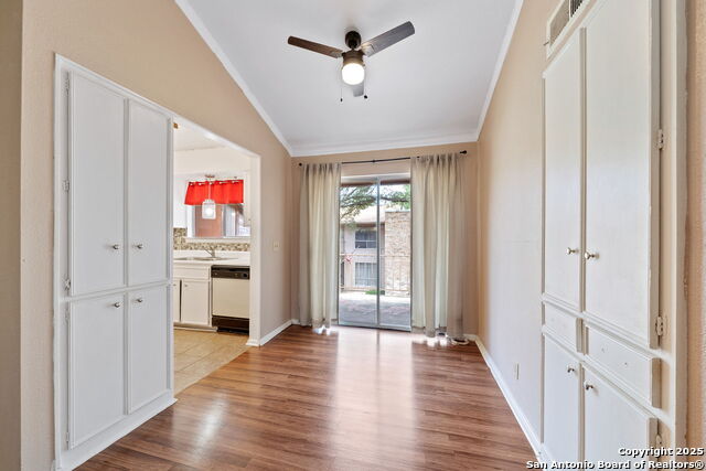 Image 15 of 34 For 9419 Powhatan  504