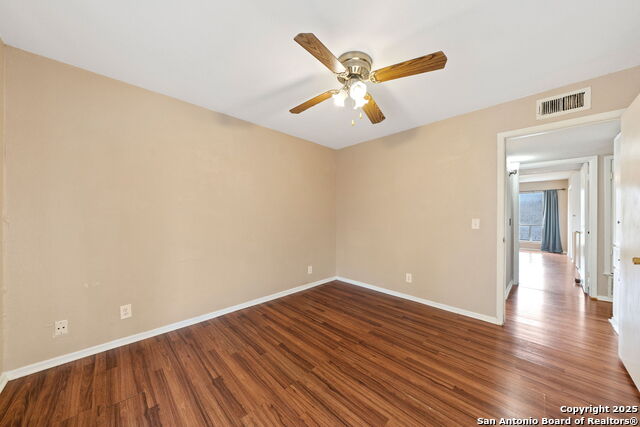 Image 17 of 34 For 9419 Powhatan  504