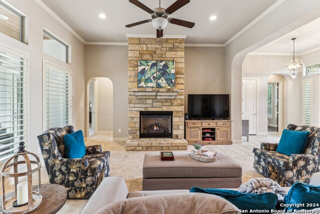 Listing photo id 12 for 24227 Vecchio