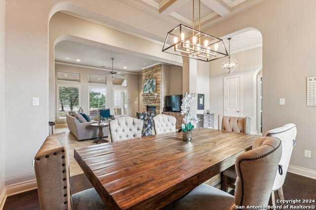 Listing photo id 14 for 24227 Vecchio
