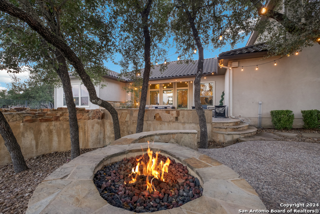 Listing photo id 1 for 24227 Vecchio