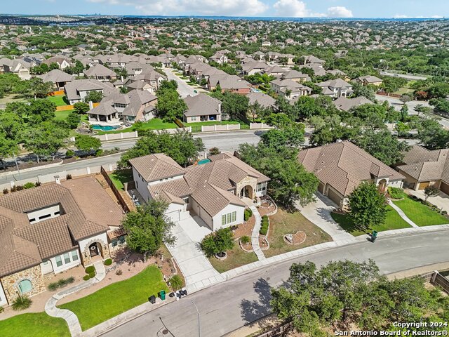 Listing photo id 39 for 24227 Vecchio