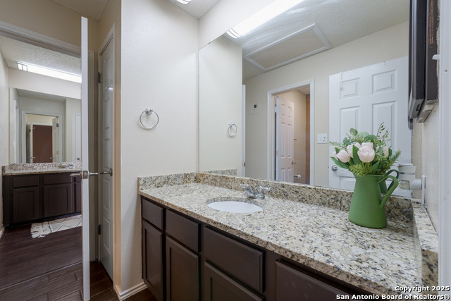 Image 12 of 28 For 4107 Medical Dr  2204