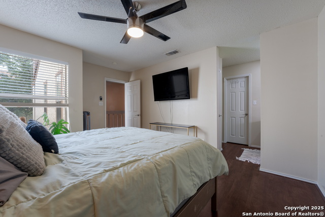 Image 9 of 28 For 4107 Medical Dr  2204