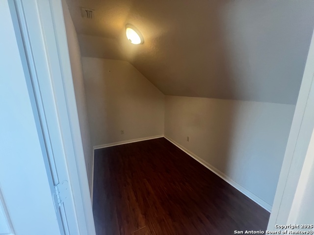 Listing photo id 38 for 214 Grassmarket