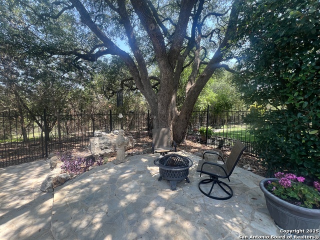 Listing photo id 44 for 214 Grassmarket