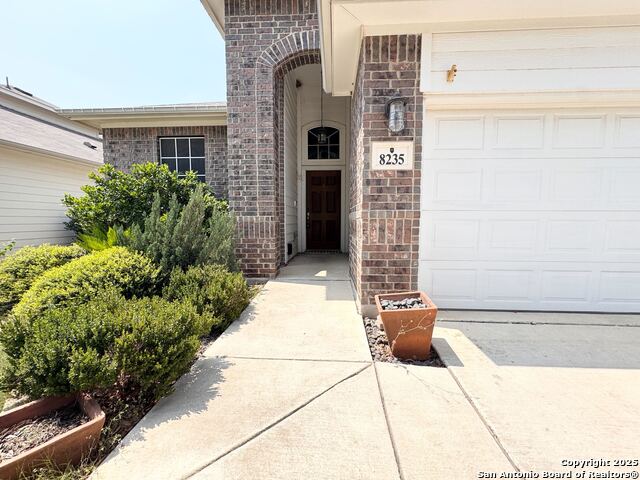 Image 2 of 19 For 8235 Breezy Cove