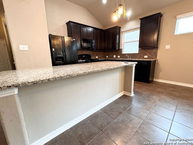 Image 4 of 19 For 8235 Breezy Cove