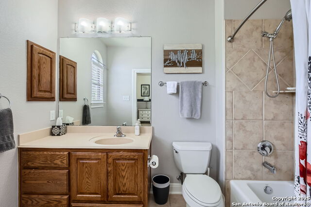 Listing photo id 28 for 12424 Andice