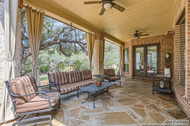 Listing photo id 33 for 12424 Andice