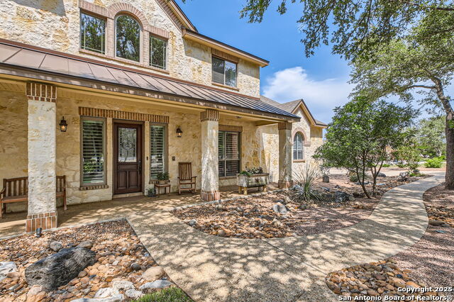 Listing photo id 2 for 12424 Andice