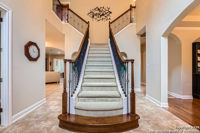 Listing photo id 3 for 12424 Andice