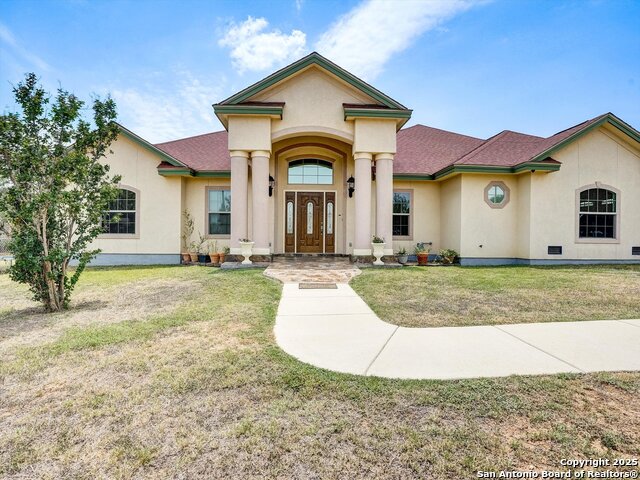 Details for 427 4th  , Floresville, TX 78114