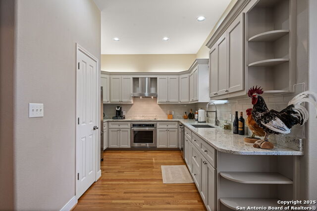 Image 11 of 36 For 225 Mulberry E 211-2