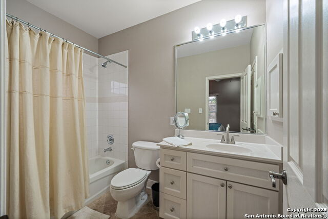 Image 7 of 36 For 225 Mulberry E 211-2