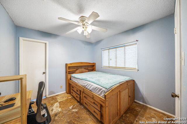 Listing photo id 20 for 7842 Sandpiper Park